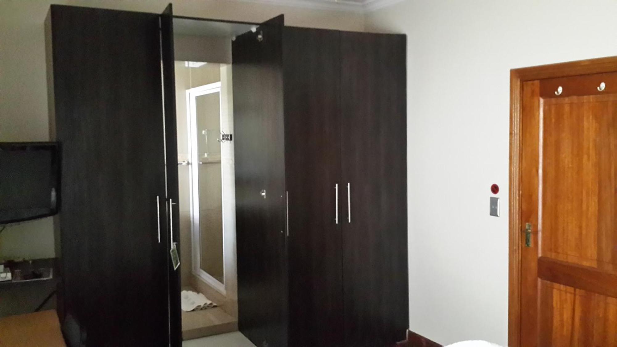 Eagle Rock Executive Guest House Kempton Park Bilik gambar