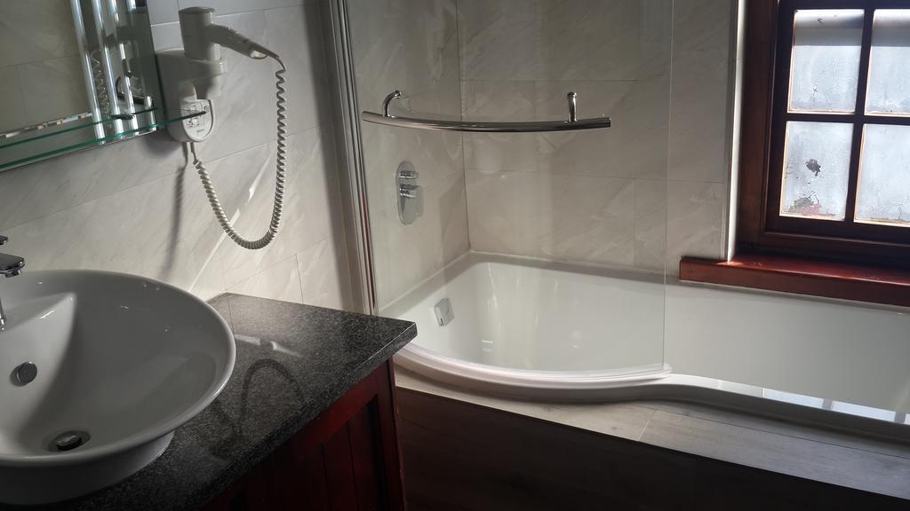 Eagle Rock Executive Guest House Kempton Park Bilik gambar