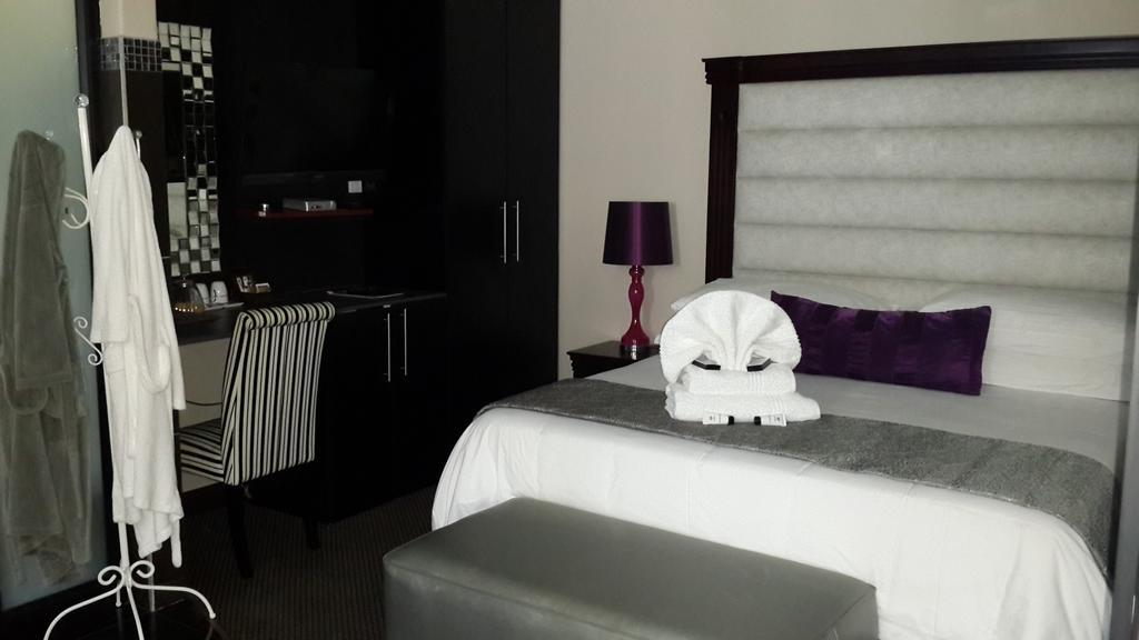 Eagle Rock Executive Guest House Kempton Park Bilik gambar